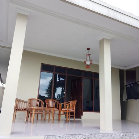 Villa Junior Family Cisarua Luaran gambar